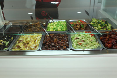 企业食堂托管找优质承包商---豪运国际官网给你支招